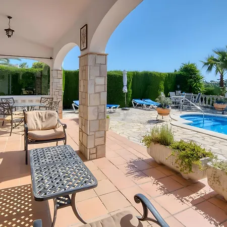 Hornas Villa *